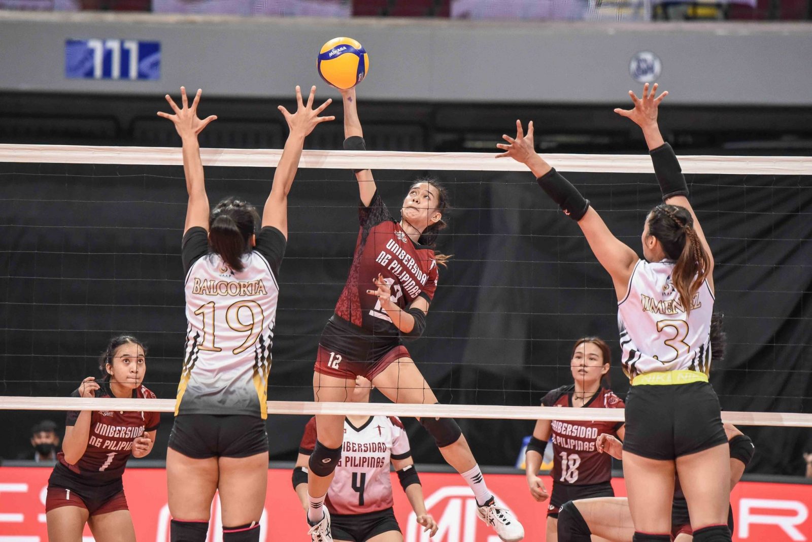 UP clips UST, scores third straight win